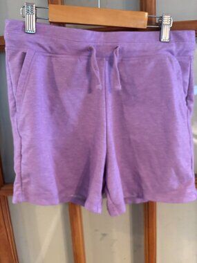 32 Cool girls shorts lavendar L 14-16